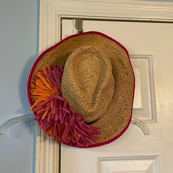 Betsey Johnson Accessories - Betsey Johnson, raffia straw hat
